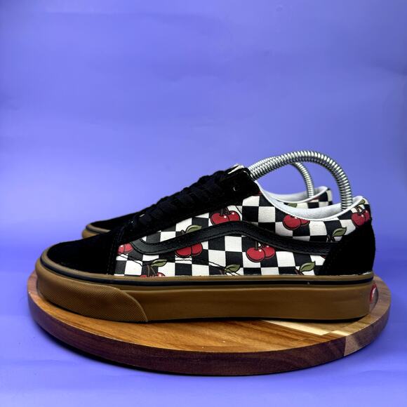 Vans Shoes - WOMENS VANS OLD SKOOL CHERRY CHECKER LOW SIZE 9